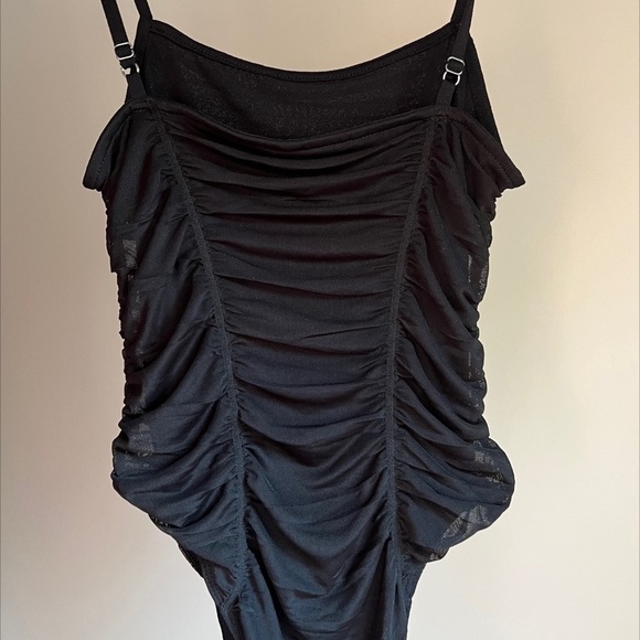 Soft Stretch Jersey Knit Shirred Bodysuit in Black Size M - Picture 8 of 9